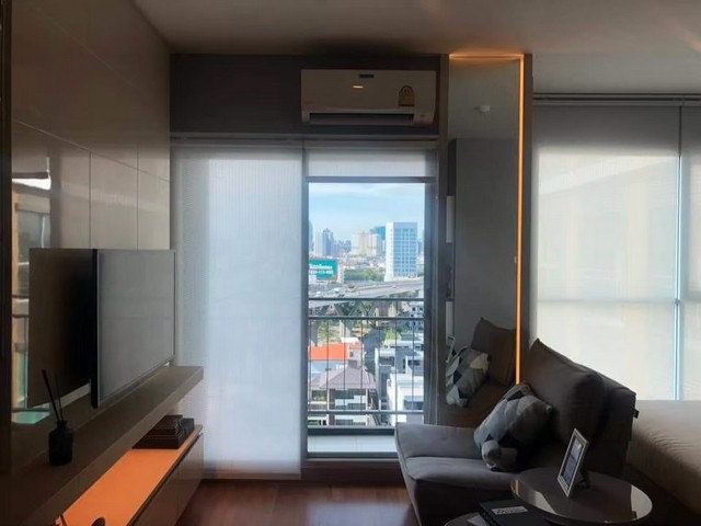 คอนโด Lumpini Place Rama III – Riverview 1 BR 1 น้ำ 2330000 B. ใกล้กับ รถไฟฟ้า BTS สะพานตากสิน ทำเลดีราคาเด่น