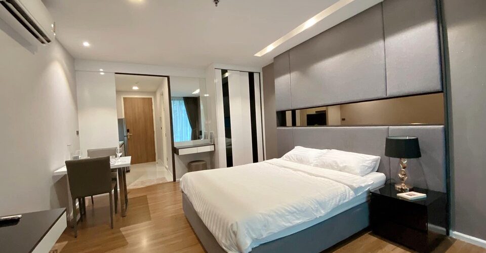 197-RI ขาย The Starhill Luxury Condo พร้อมผู้เช่า ขายเพียง 2.7 ล้านบาท