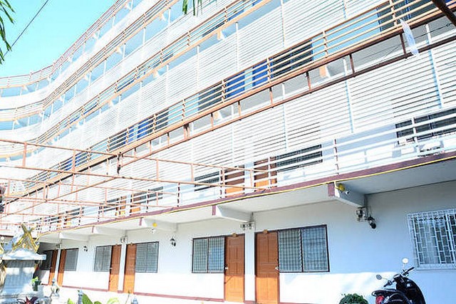 ด่วน! ขายอพาร์ทเม้นท์ 5 ชั้น 65 ห้อง เหมาะกับการลงทุน ทำเลดี ใกล้ถนนคนเดินวัวลาย เชียงใหม่