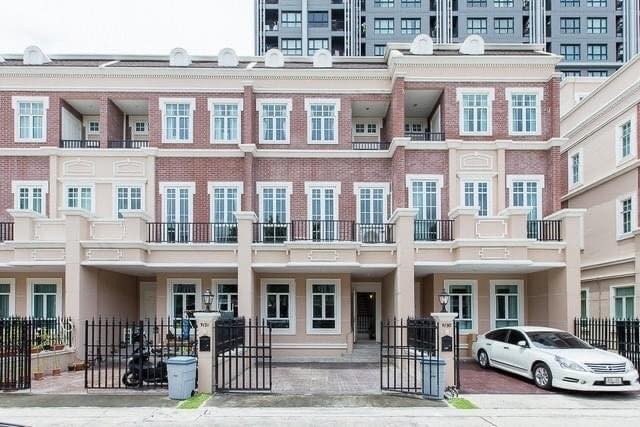 For rent Townhome Garden Square T77 าร์เด้น สแควร์ สุขุมวิท 77