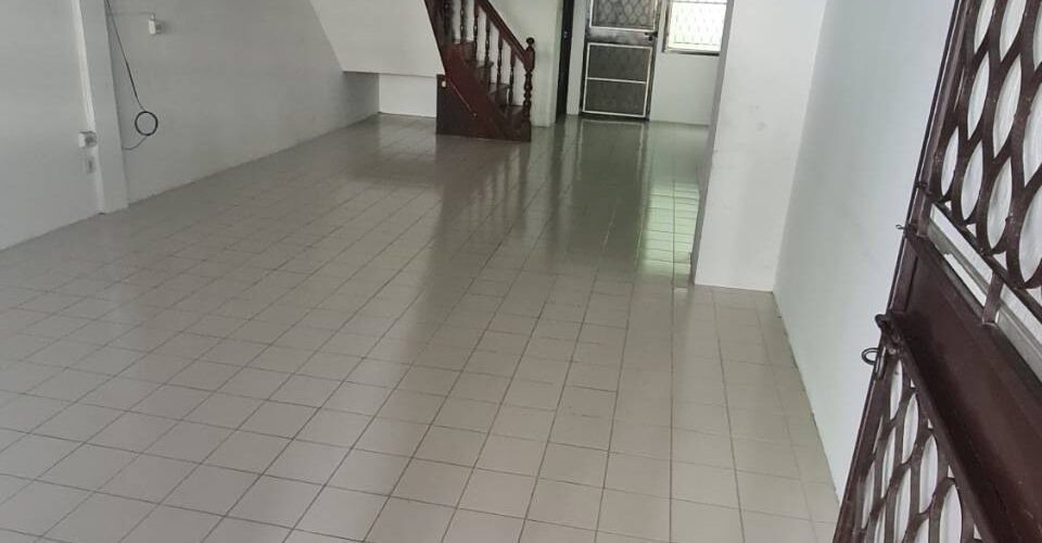 ให้เช่าทาวเฮ้าส์ 2 ชั้น 2 นอน 2 น้ำ หมู่บ้านสินธานี ซอยนวมินทร์ 93 ปากซอยมี top