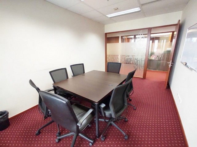 ให้เช่า Serviced Office BTS สยาม และ BTS ชิดลม เดินทางสะดวกมาก ออฟฟิศสวย