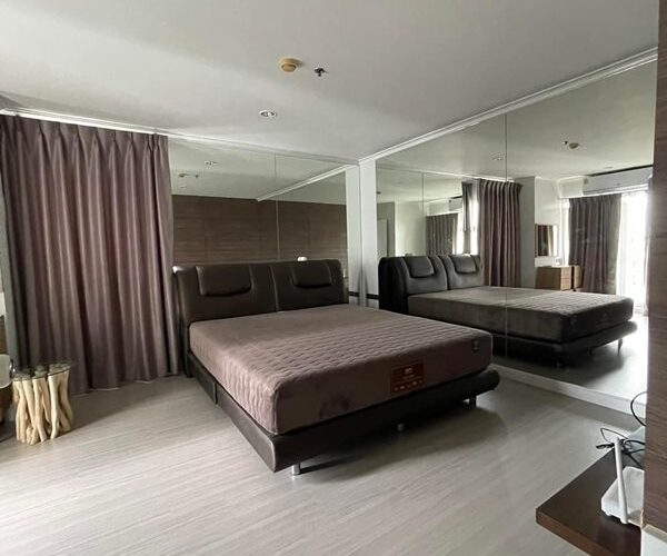 ขายคอนโด ลุมพินี ประชาชื่น พงษ์เพชร 1 พื้นที่ 64 ตรม. ห้องหัวมุมติดถนนใหญ่ เฟอร์นิเจอร์ built in