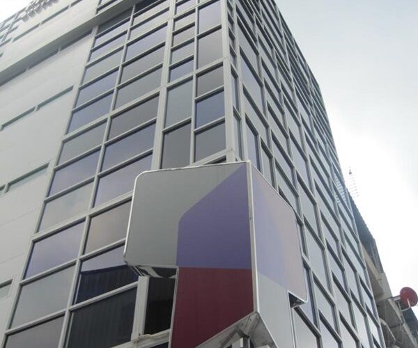 โลเคชั่น ++AAA++ ติ๊ดถนนใหญ่สุขุมวิท ตึกให้เช่าสุขุมวิทซอย10 เหมาะทำ สปา/โรงแรม โทร 081-7277748