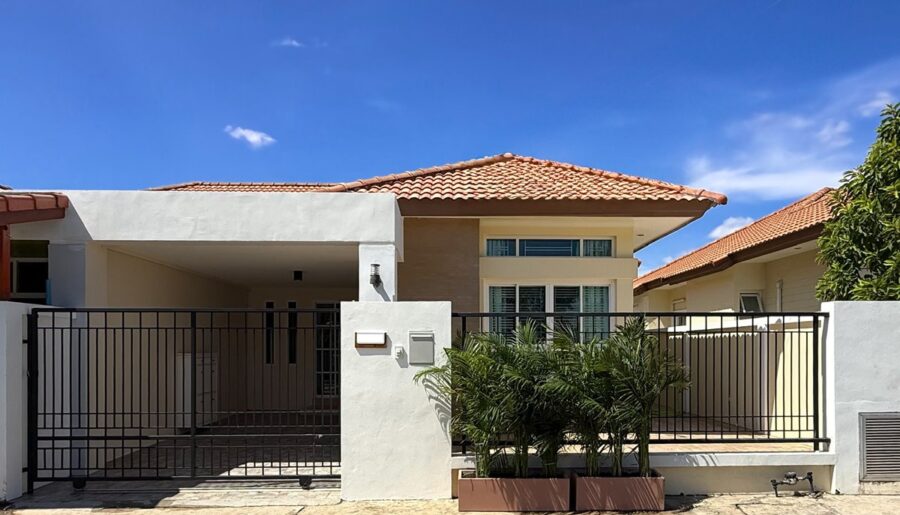 ให้เช่า บ้านแฝด หมู่บ้านภูเก็ตวิลล่าเจ้าฟ้า 2 เฟอร์ครบ พร้อมเข้าอยู่ ทำเลดี ใกล้ถนนหลัก เข้าถึงสะดวก