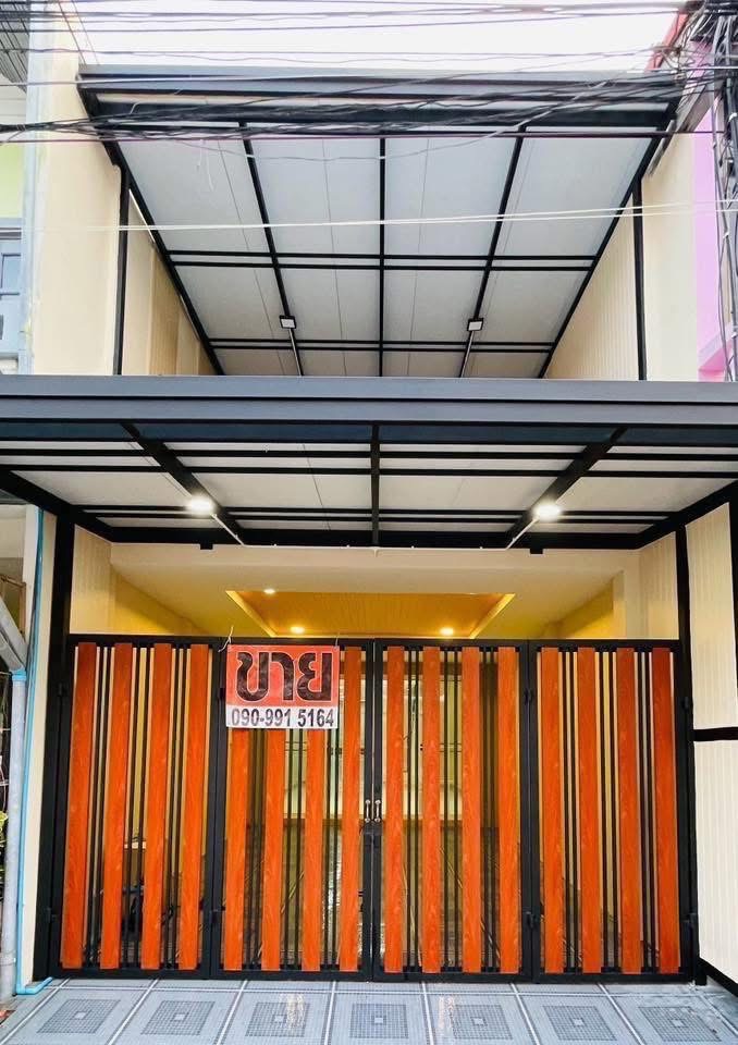 ขาย!! ทาวน์เฮ้าส์หมู่บ้าน เสนาวิลล่า 84 แฮปปี้แลนด์ บางกะปิ บ้านสวย พร้อมอยู่ คุ้มมากๆๆ โทร 090-991-5164