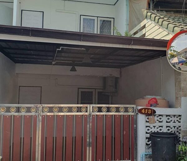 ขายถูกทาวน์เฮ้าส์ 16 ตร.ว. สายไหม79 ใกล้โรงพยาบาลสายไหม แถม!! เฟอร์นิเจอ โทร 0935966369