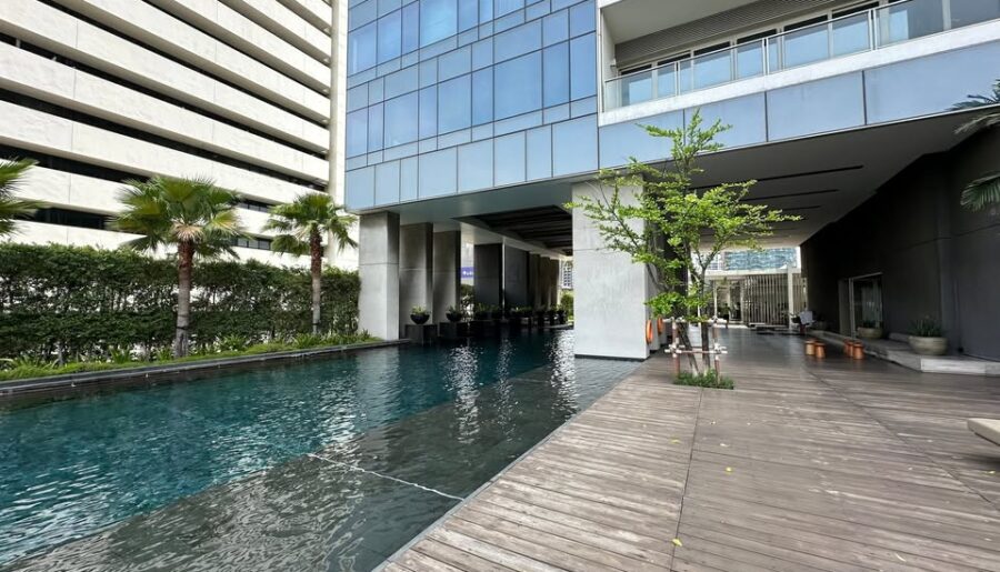 ขายคอนโดหรูติดรถไฟฟ้า 368ตารางเมตร 3นอน 4ห้องน้ำ ถนนลุมพินีปทุมวั