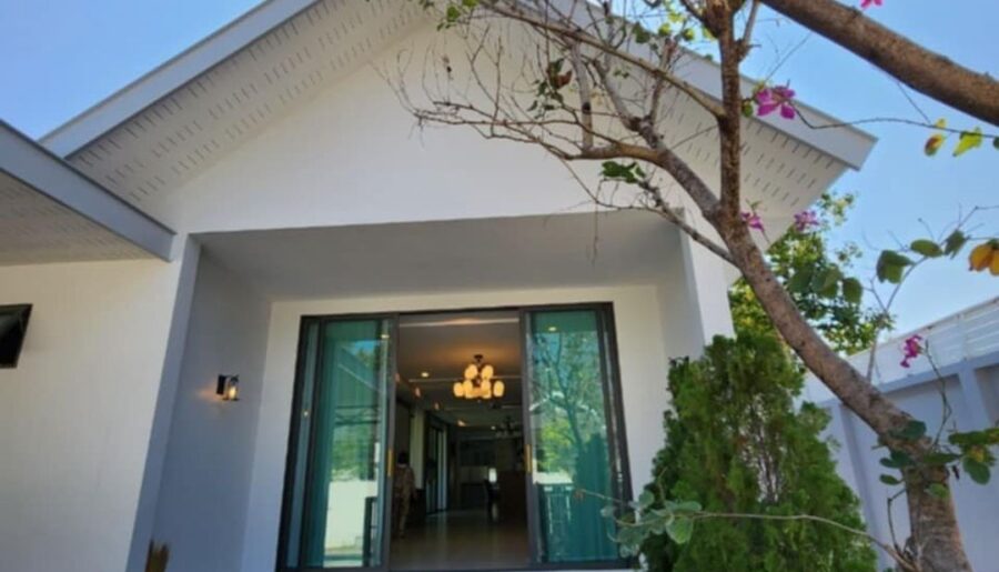 บ้านใหม่ น้ำแพร่ หางดง 12.9 ล้าน 198 ตรว. รูปตัว U ท่ามกลางธรรมชา