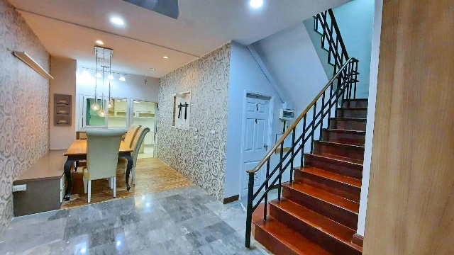 APLหัวหมาก 1.5กม. เดอะไนน์ พระราม 9 1.3 กม. พัฒนาการ40-46 4ชั้น