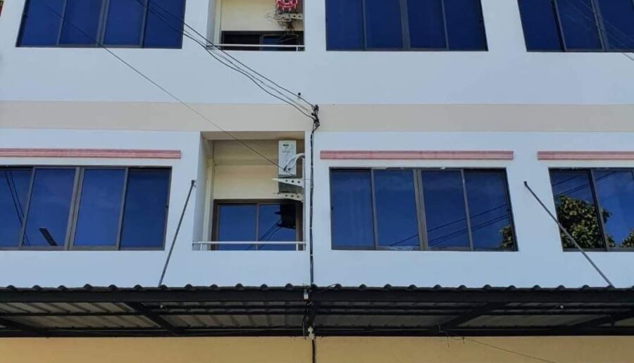 ขายด่วนหอพักทำเลดี​ 3.2​ ล. เจ็ดยอด ขายต่ำกว่าราคาประเมิน เฟอร์คร