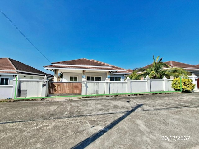 ขายบ้านเดี่ยวหมู่บ้าน โชคชัย 4 ถ.สุขุมวิท ต.บางเสร่ อ.สัตหีบ จ.ชล