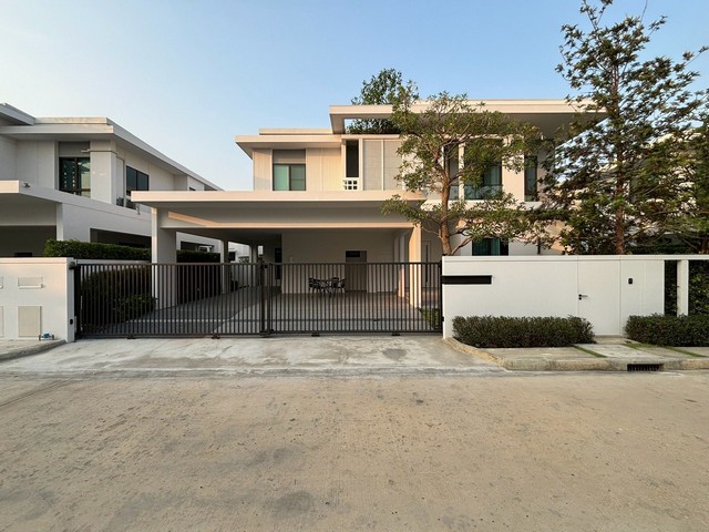 ให้เช่าบ้านเดี่ยว มัณฑนา บางนา กม.15 (285 ตรม. 86 ตรว.)