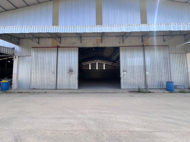 ให้เช่าโกดังสินค้า ติดถนนลพบุรีราเมศวร์ ใกล้แหล่งชุมชน หาดใหญ่