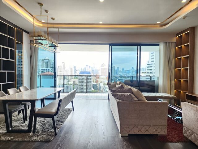 Luxury 3 Bedroom Condo at TELA Thonglo for Rent or Sale