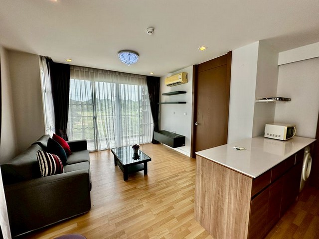 ให้เช่า กรีนเลค คอนโด ศรีราชา ห้องมุม พร้อมอยู่ ติดถนน หนองยายบู่