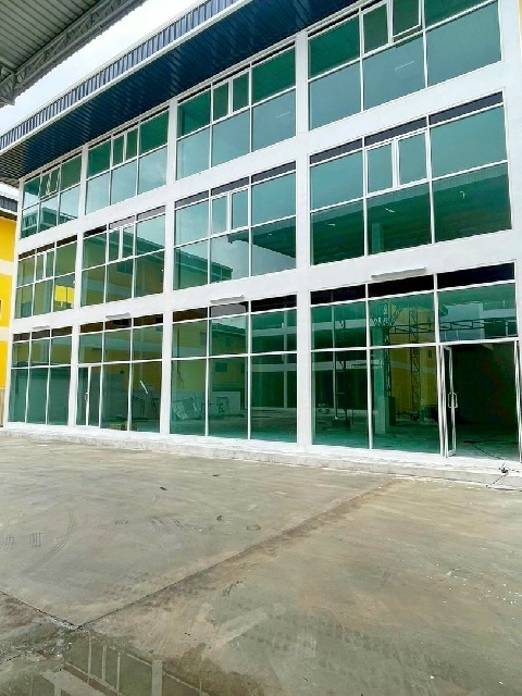 ตลาดน้ำคลองลัดมะยม 300 ม.คุณพ้ง กาญจนาภิเษก บรมราชชนนี