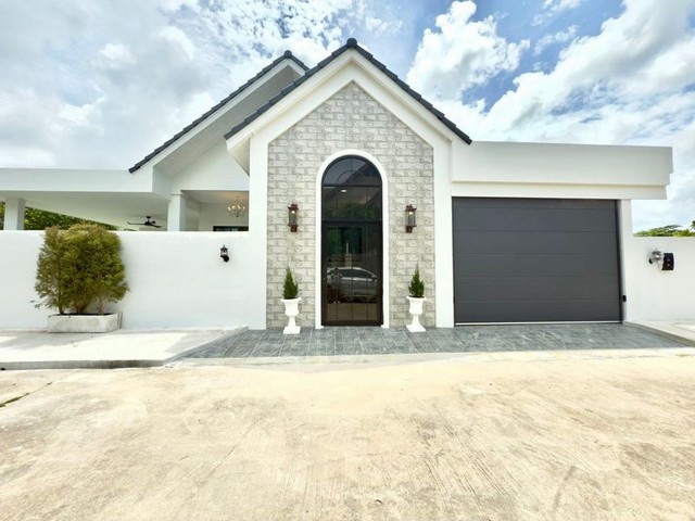 ขายบ้านเดี่ยว พูลวิลล่า เนื้อที่เยอะ มบ.พัทยาปาร์ค ฮิลล์ หนองใหญ่