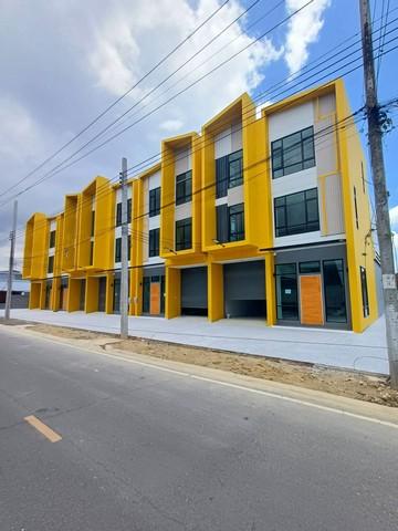 ให้เช่าโกดัง 450 ตรม. หลังมุม สร้างใหม่ ซอยกัตนา บางใหญ่ นนทบุรี