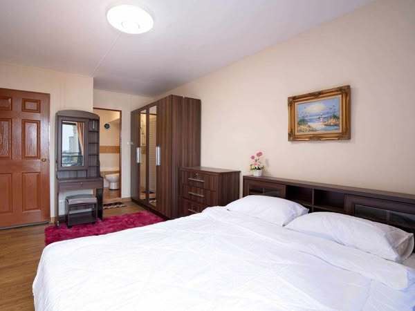 รามคำแหง105/1 คอนโดติดถนนใหญ่3 ห้องนอน1ห้องน้ำ 58.8ตร.ม