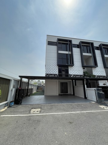 ให้เช่าทาวโฮมใกล้แฟชั่นไอซ์แลนด์ โครงการ The Harmoney รามอินทรา 6