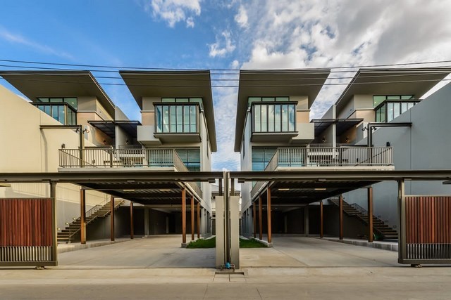 ให้เช่าโฮมออฟฟิศ ใกล้ MRT ห้วยขวาง , MRT ศูนย์วัฒนธรรมฯ 4ชั้น