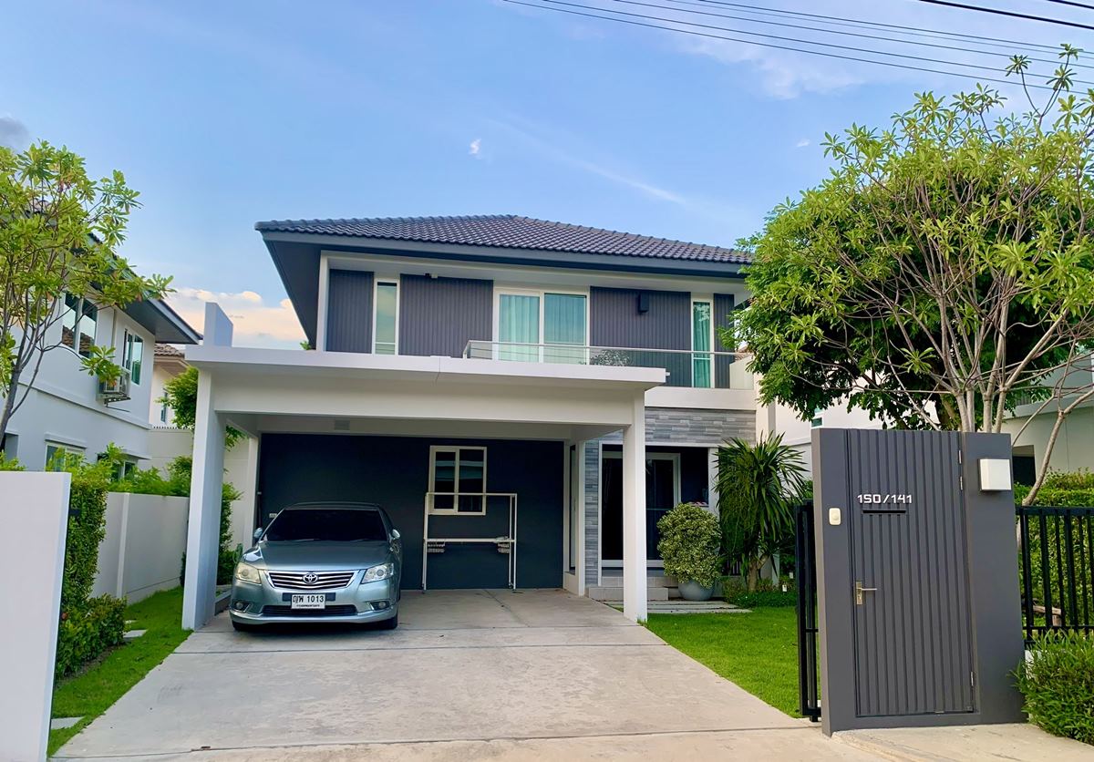 ขายบ้านเดี่ยว 2 ชั้น มัณฑนา มอเตอร์เวย์-กรุงเทพกรีฑาตัดใหม่ ราคาพิเศษ ใกล้ Airport Rail Link โทร 0636289464