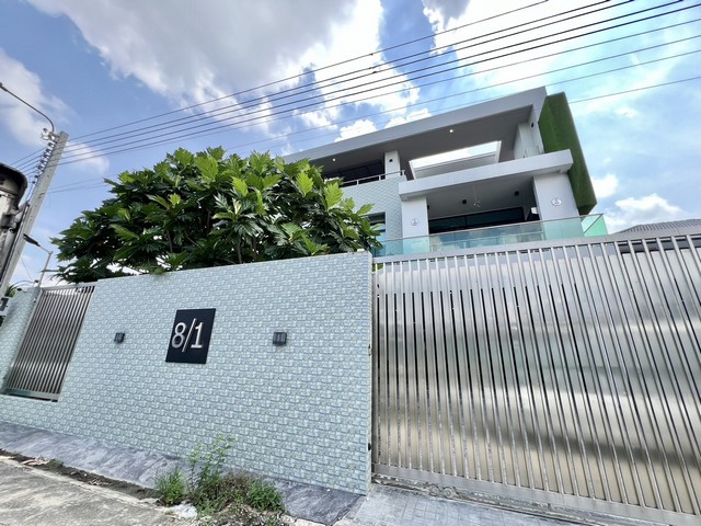 ขายบ้านเดี่ยวในซอยนานิวาส7 ใกล้เลียบด่วนรามอินทรา