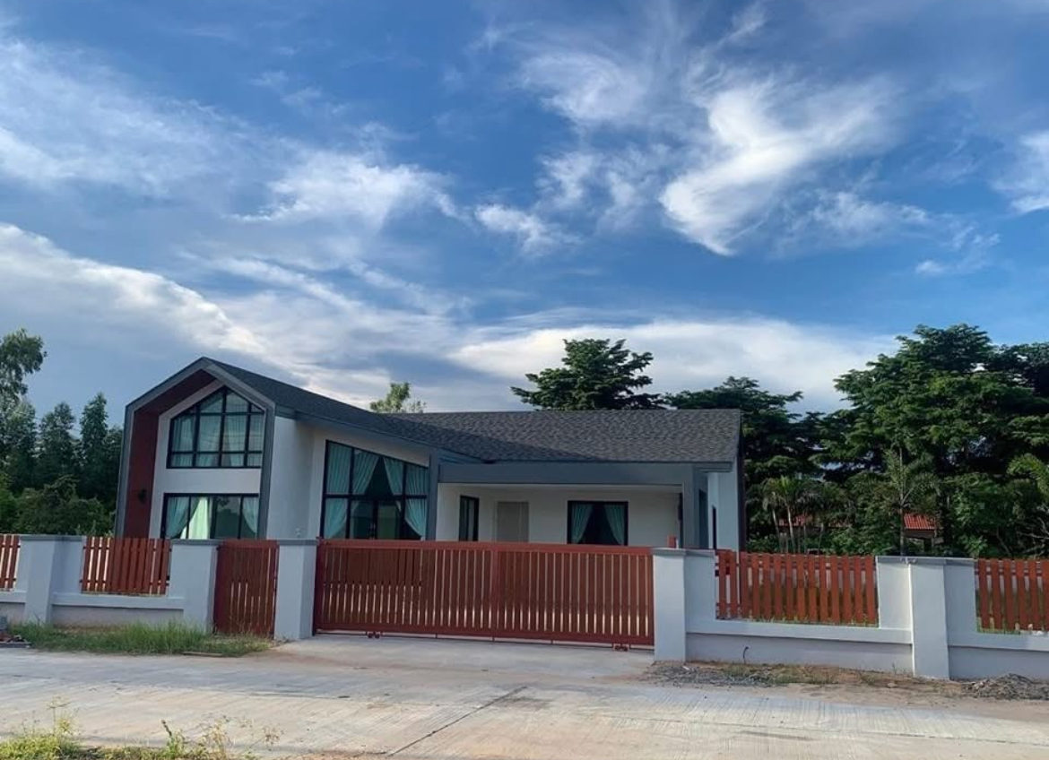 ขายบ้านเดี่ยว ทำเลดี หมู่บ้านพัฒฐสิริร้อยเอ็ด อ.เสลภูมิ จ.ร้อยเ