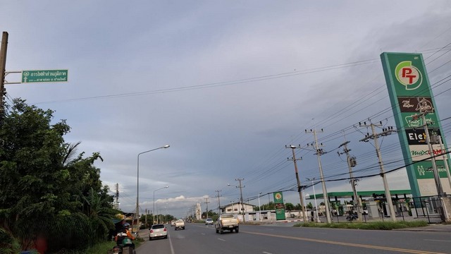 ให้เช่าที่ดินทำเลดี ติดถนนสี่เลน 3 ไร่ อ.บ้านโพธิ์ จ.ฉะเชิงเทรา