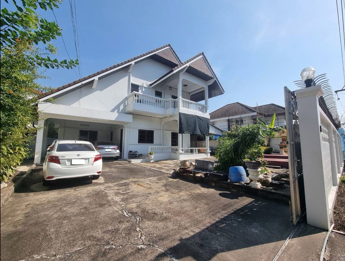 ขายบ้านเดี่ยว 2 ชั้น ปากน้ำ สมุทรปราการ (ตรงข้าม รพ.สมุทรปราการ) โทร 0813436920 เจ้าของขายเอง