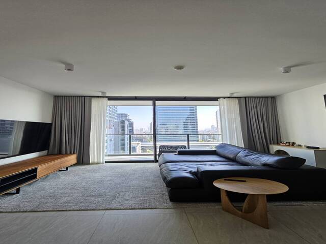 2 Bedroom Residence with Unblocked View at Tait Sathorn 12