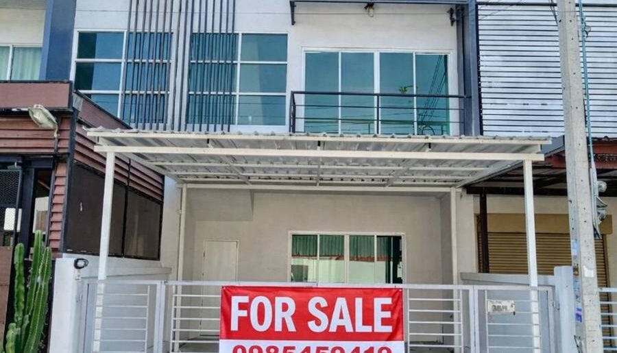 ขายทาวน์โฮม 3 ชั้น รีโนเวทใหม่ ข้างซอยวัดบางปิ้ง ถ.ศรีนครินทร์ อ.บางเมือง จ.สมุทรปราการ โทร 098-5459419