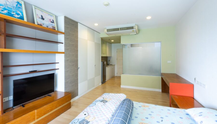 (Condo for Sale) ขายคอนโด Noble Lite Ari ห้องสตูดิโอ ชั้น 10 ใกล้ BTS อารีย์ โทร 0816268092 เจ้าของขายเอง