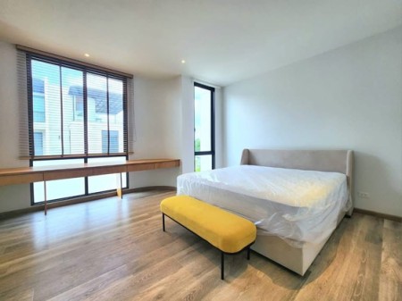 ขาย ทาวน์โฮม Luxury-townhome-Rama3-For-Home-office รายล้อมด้วยโรงเรียนนานาชาติ Luxury-Townhome-Located-in-the-heart-ofRamaIII–Sathupradit ทาวน์โฮมหรูพระราม3 ใกล้สาทรสีลม