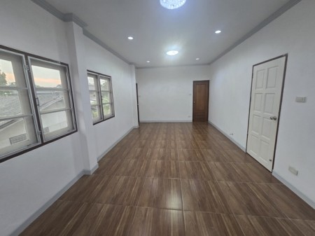 บ้าน ให้เช่า สวยเหมือนใหม่ ใกล้รพเวชธานีรามคำแหง มือสองปรับปรุงใหม่ บ้านเดี่ยวรามคำแหง บ้านใกล้รพรามคำแหง